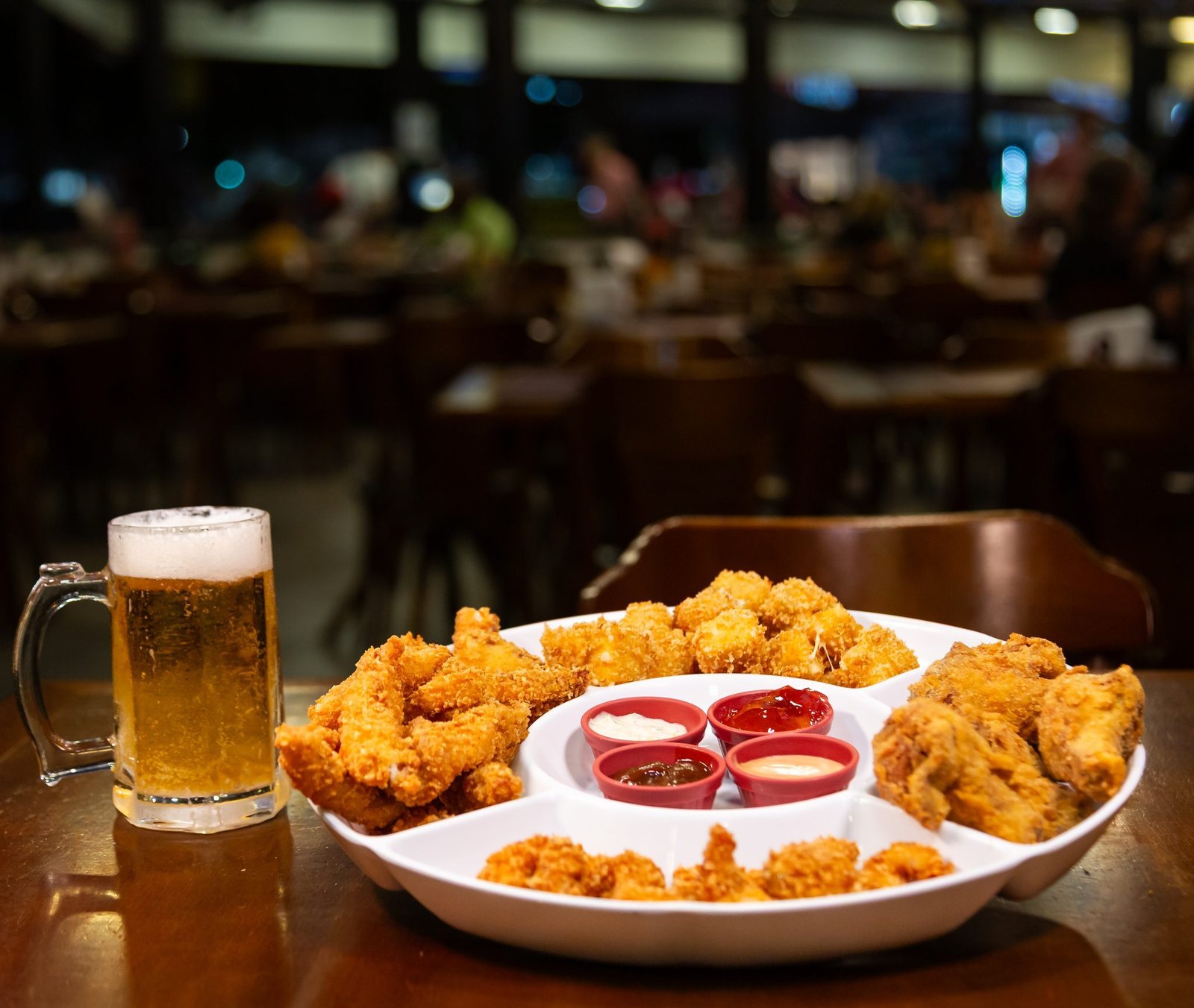 Petiscos e chopp gelado servidos na unidade Flamengo do Planalto do Chopp
