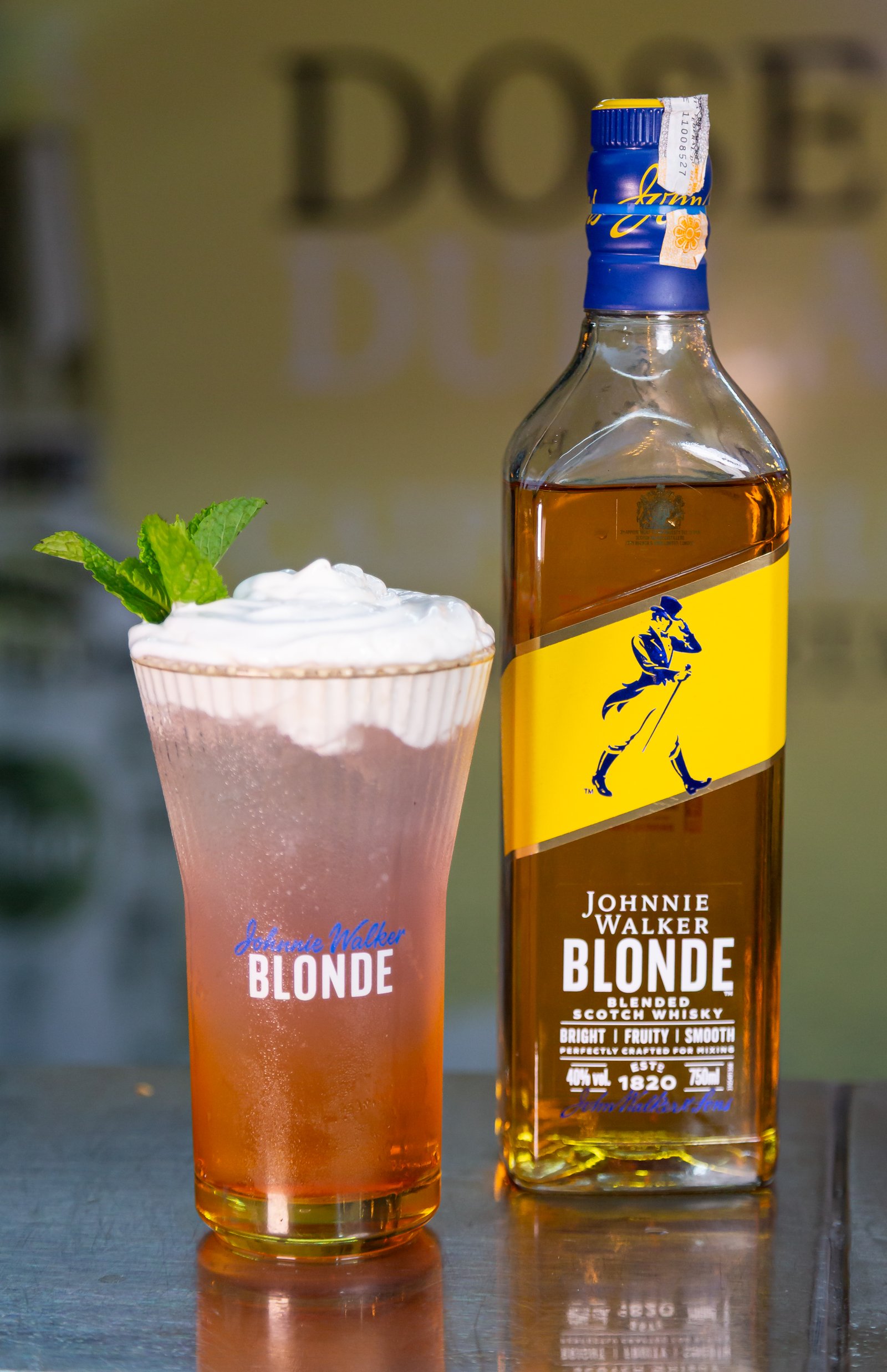 Blonde from Planalto